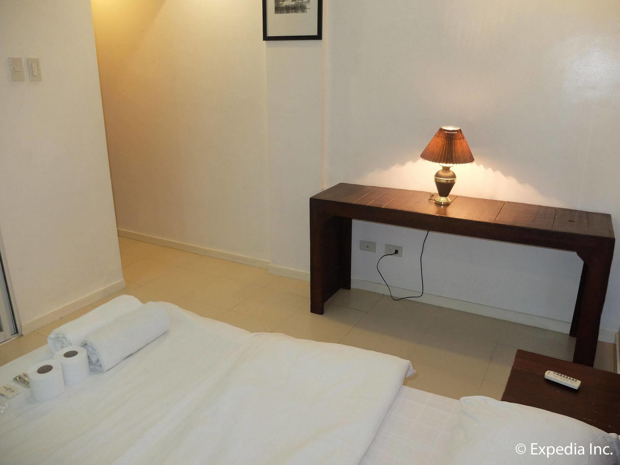 Elyseah Condotel Ángeles Extérieur photo